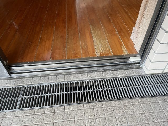 女湯浴場入口幅83cm