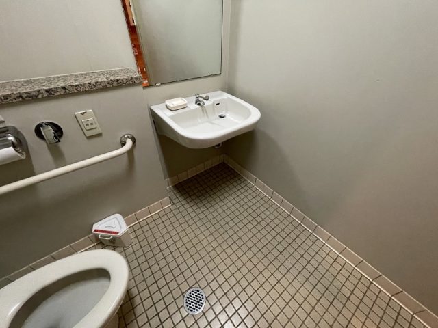 手洗いの高さ70cm