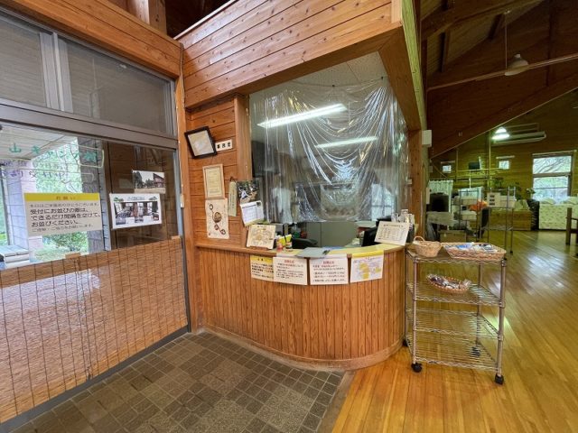 カウンターの高さ100cm