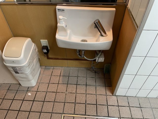 手洗いの高さ47㎝
