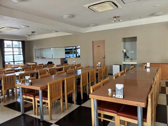 テーブルの高さ64㎝