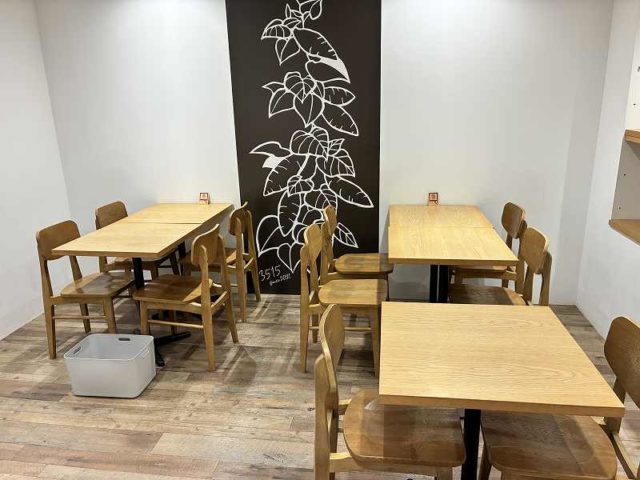 テーブルの高さ71㎝