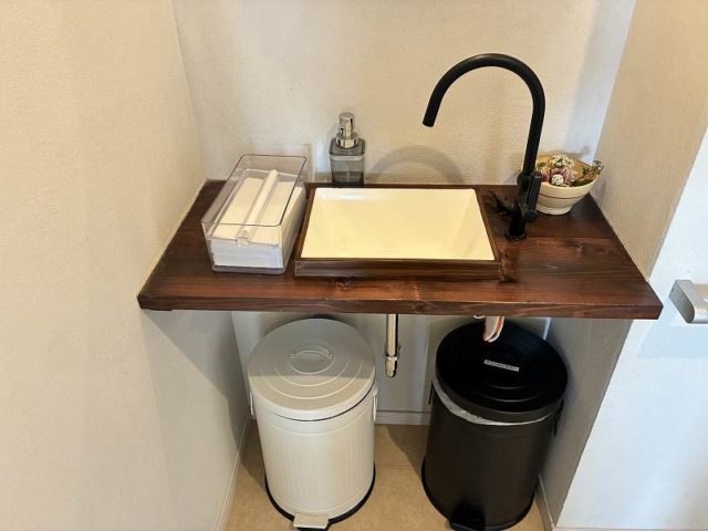 手洗いの高さ77cm