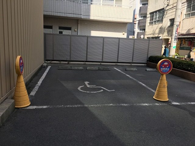 専用駐車場1台